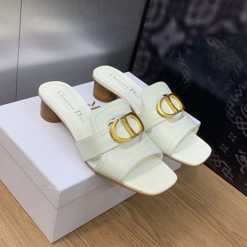 ch**an D*or slippers
